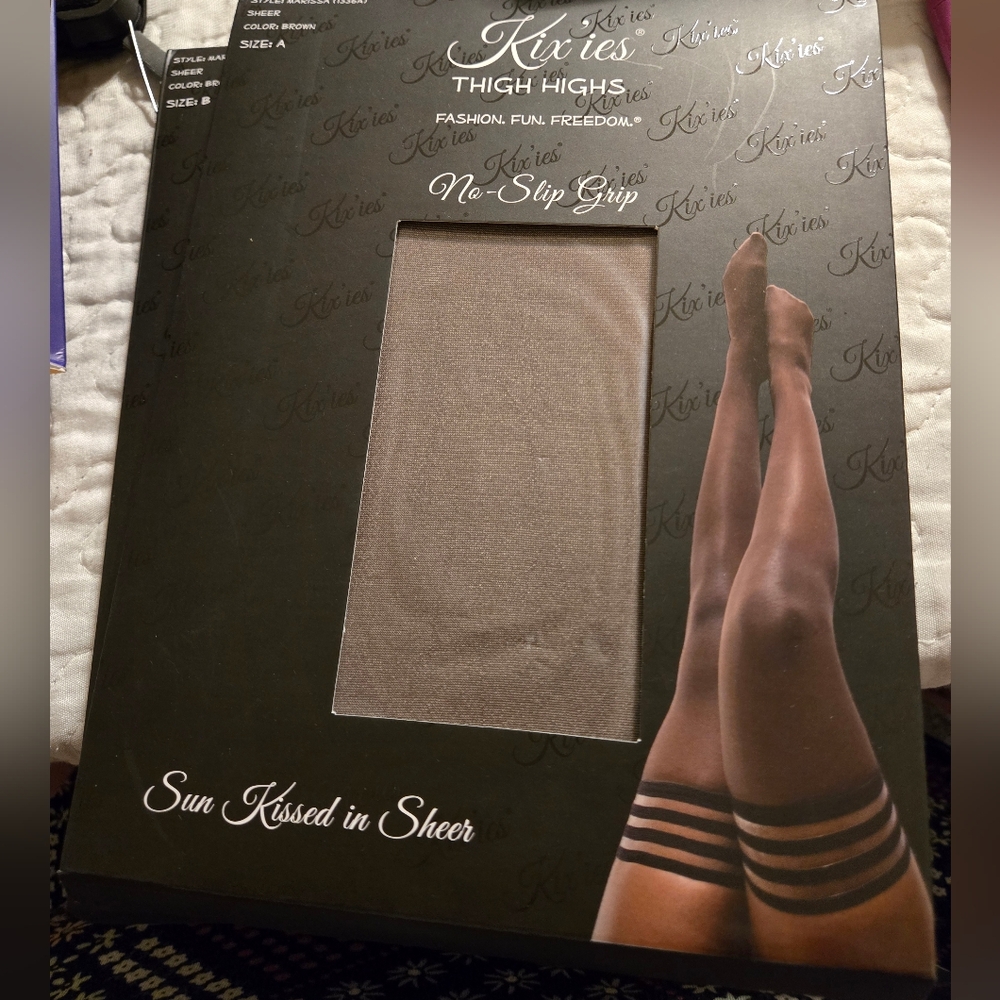 Kix'ies Brown silky sheer  Thigh High Stockings  Size A Marissa 1336 BRAND NEW